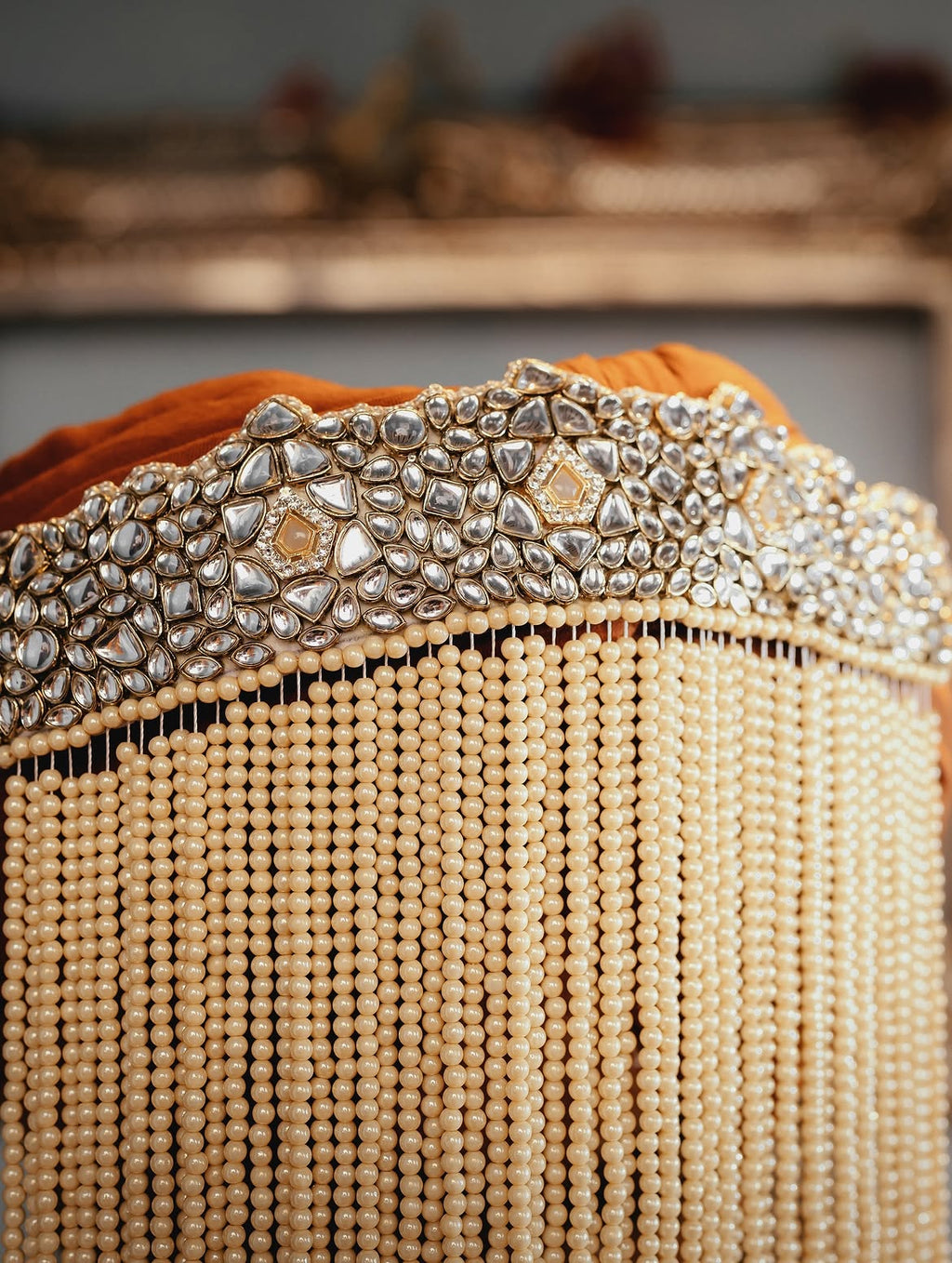 Champagne Gold Strand Sehra