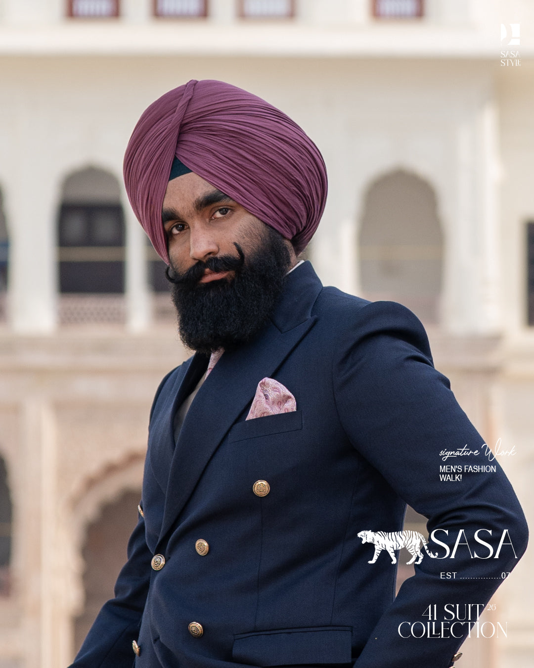 Midnight Blue Two-Piece Suit with Elegant Tailoring and Modern Appeal